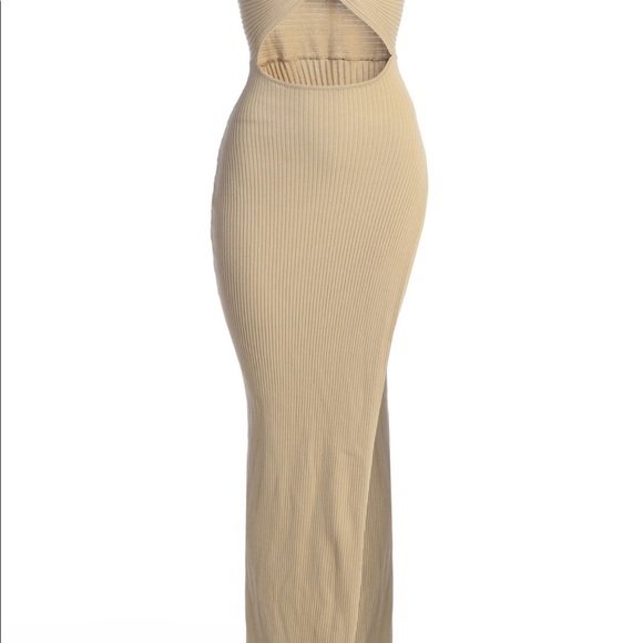 Dress - Picture 4 of 6